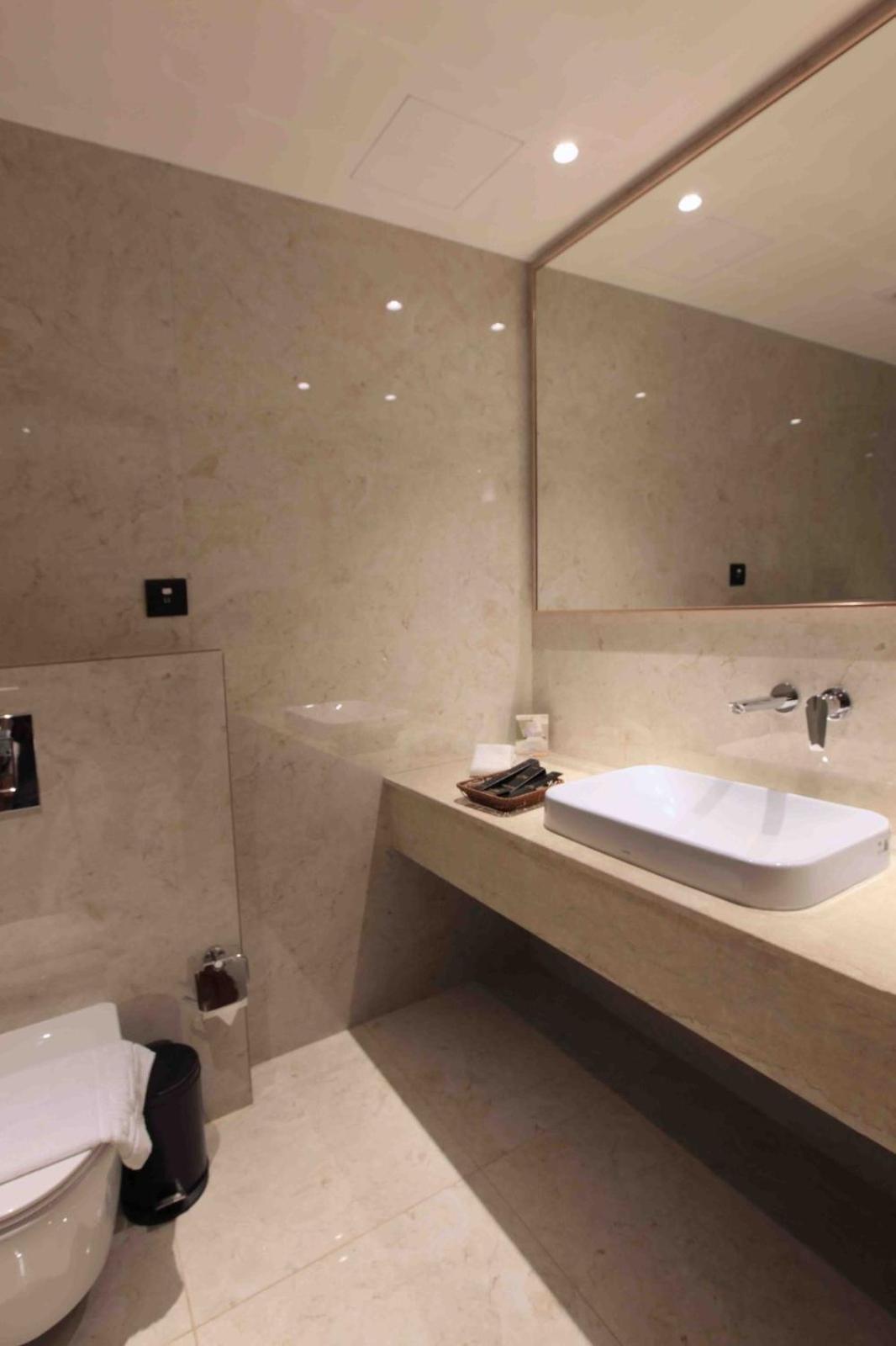 Hotel Park Residency Ayarkunnam à Pullappalli Extérieur photo