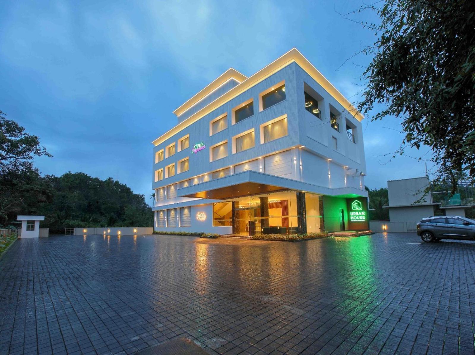 Hotel Park Residency Ayarkunnam à Pullappalli Extérieur photo